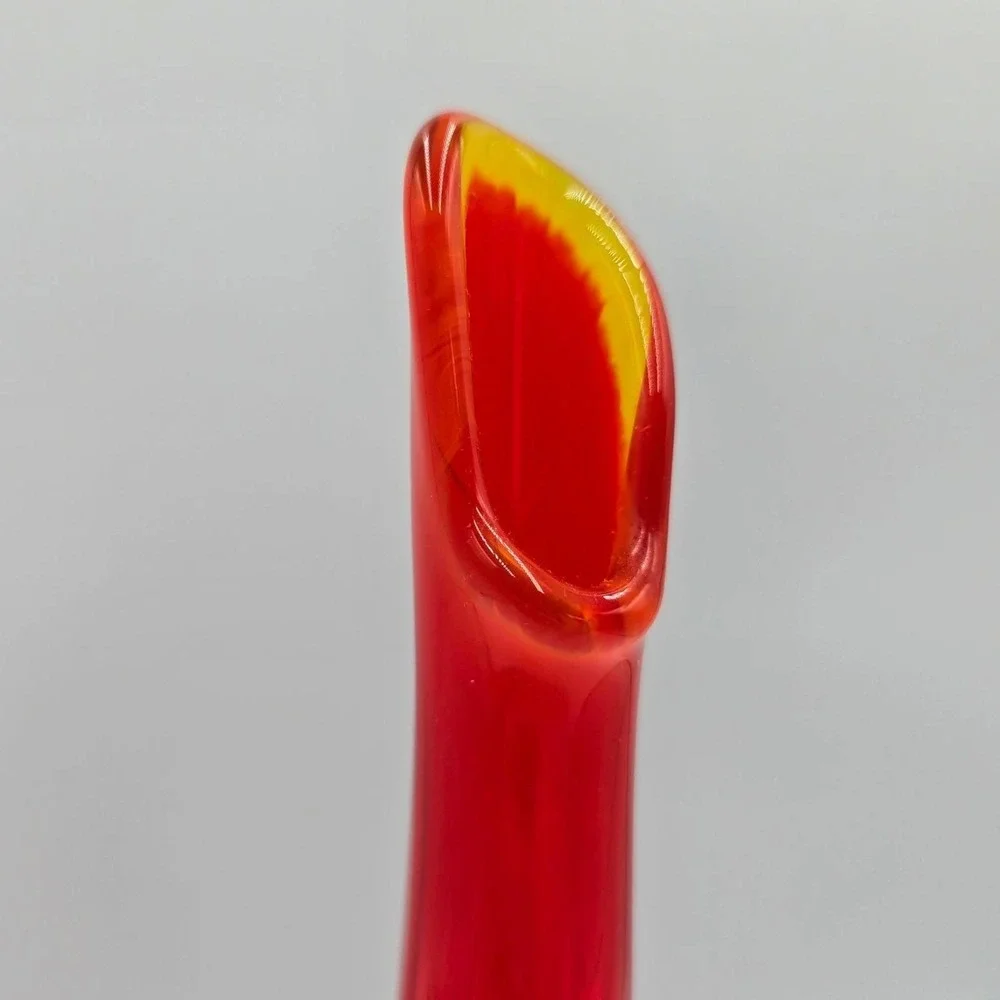 Vintage L.E. Smith Amberina Swung Vase Ribbed Pedestal MCM UV Cadmium 11.75